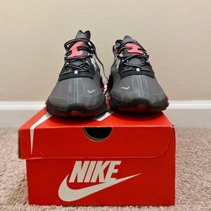 Nike react element 87 blue chill solar red